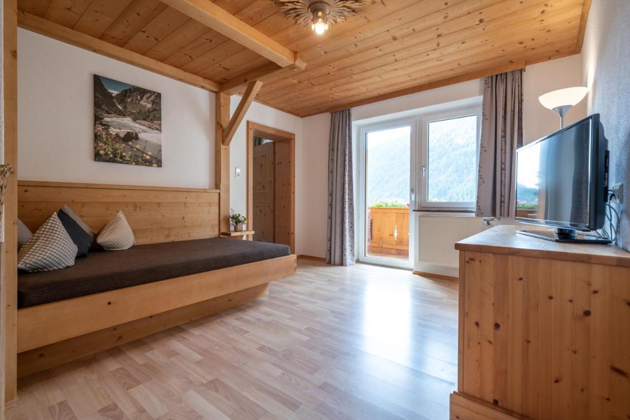 Familienhotel Replerhof Mit Kinderbetreuung Prägraten Szoba fotó